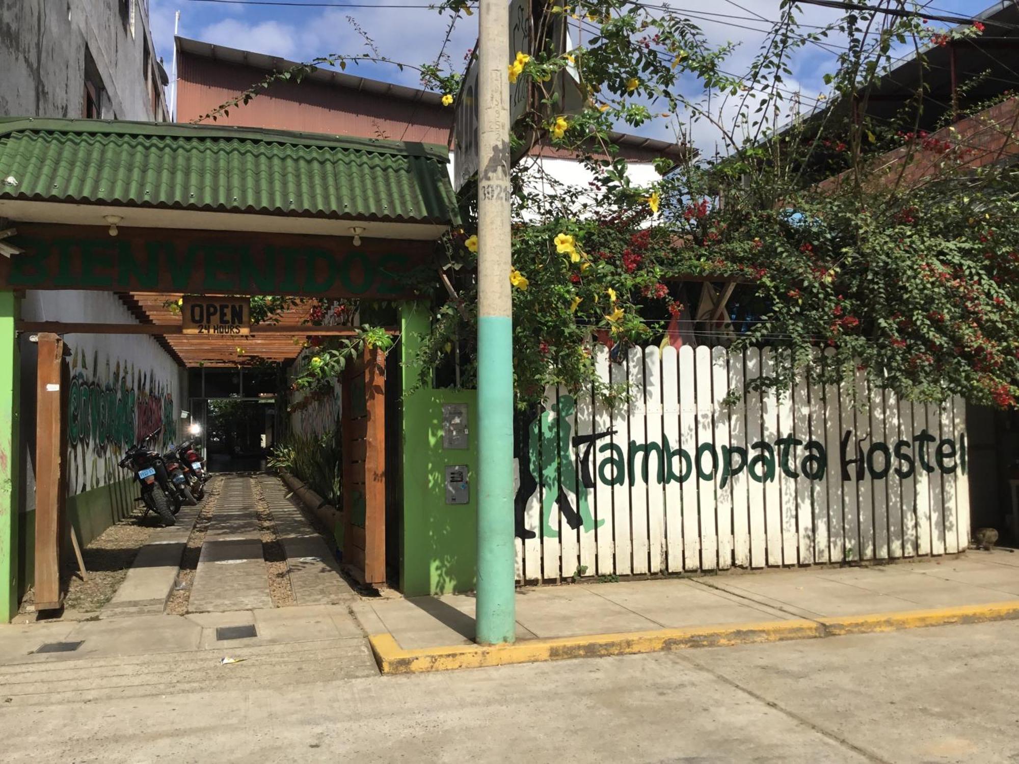 坦博帕塔住宿加早餐旅馆 马尔多纳多港 外观 照片